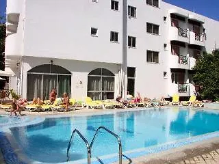 Captain's Hotel